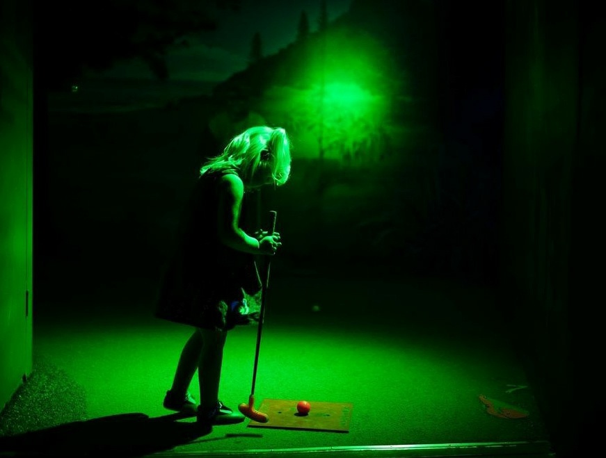 Glow-rious Mini Golf Neon Adventure