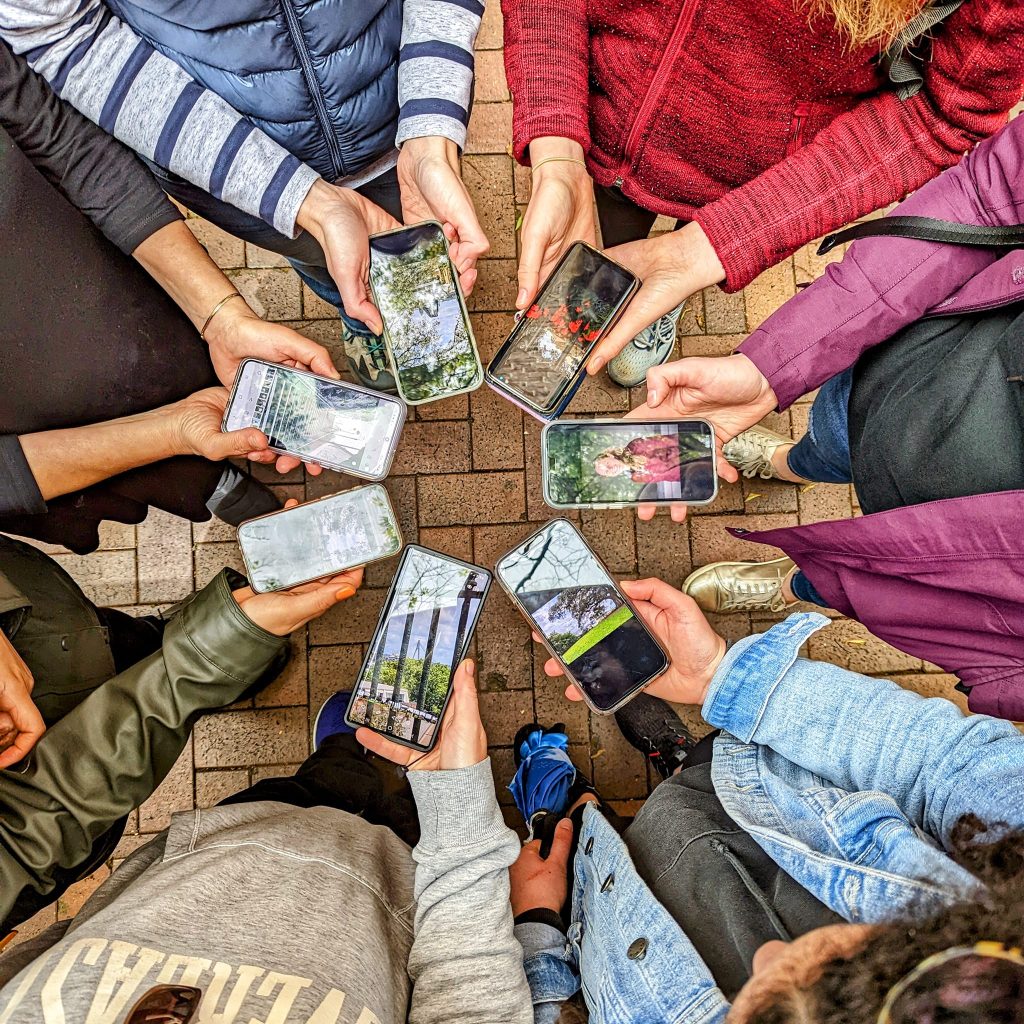 Melbourne Smartphone Photography Course hands-on workshop in the city